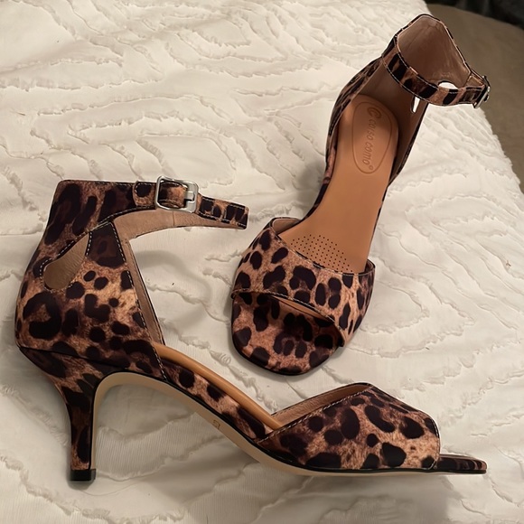 Corso Como Leopard Print Anklet Heels - Picture 3 of 5